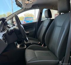 Auto - Ford fiesta 1.4 5p. bz.- gpl titanium