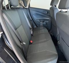 Auto - Ford fiesta 1.4 5p. bz.- gpl titanium