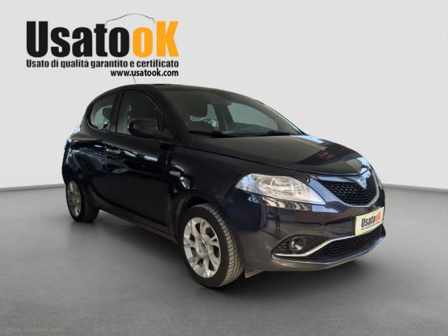 Auto - Lancia ypsilon 1.2 69 cv 5p. gpl gold