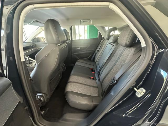 Auto - Peugeot 3008 bluehdi 130 s&s allure