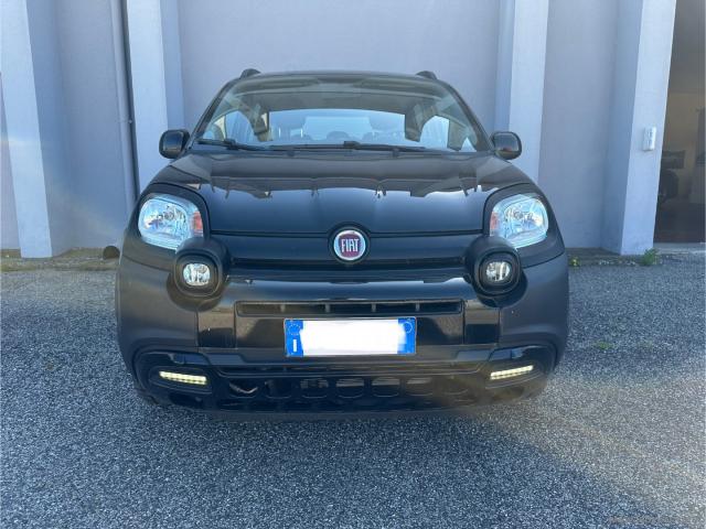 Auto - Fiat panda 1.0 hybrid launch ed.city cross