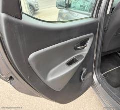 Auto - Lancia ypsilon 1.3 mjt 95 cv 5p. s&s platinum