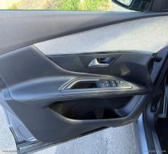 Auto - Peugeot 3008 bluehdi 130 s&s eat8 gt line