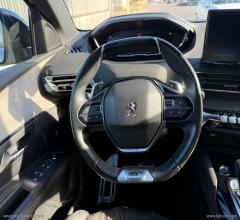 Auto - Peugeot 3008 bluehdi 130 s&s eat8 gt line