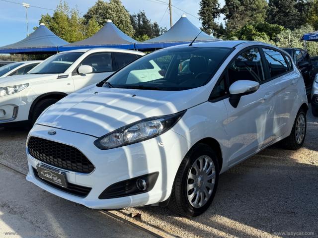 Auto - Ford fiesta 1.4 5p. bz.- gpl business