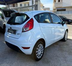 Auto - Ford fiesta 1.4 5p. bz.- gpl business