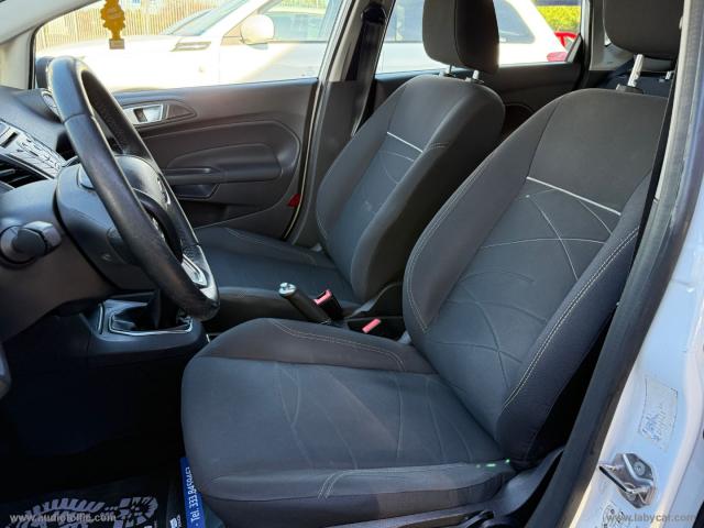 Auto - Ford fiesta 1.4 5p. bz.- gpl business
