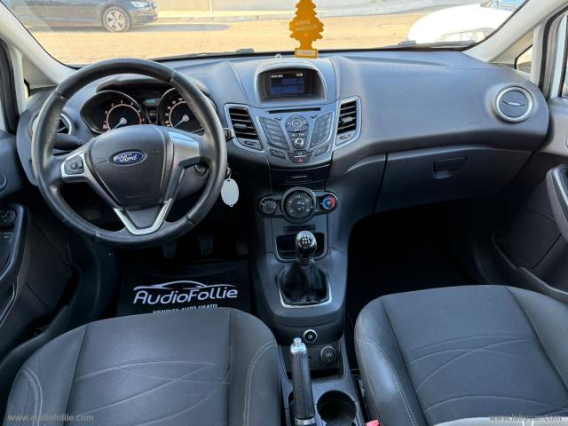 Auto - Ford fiesta 1.4 5p. bz.- gpl business