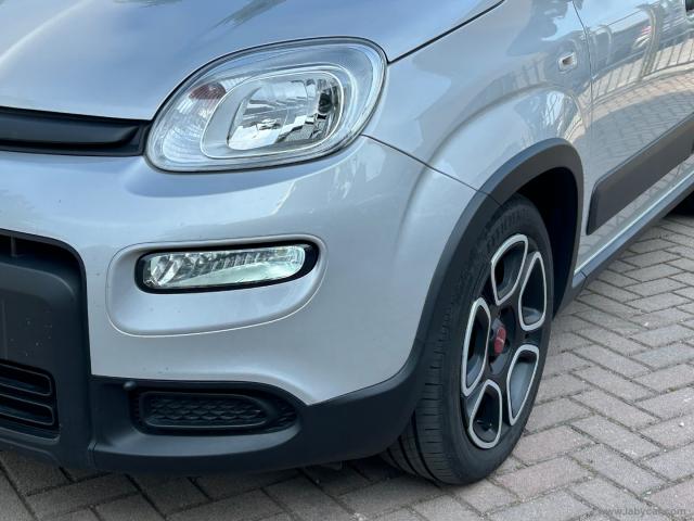 Auto - Fiat panda 1.0 firefly s&s hybrid city life