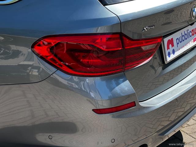 Auto - Bmw 520d xdrive touring luxury
