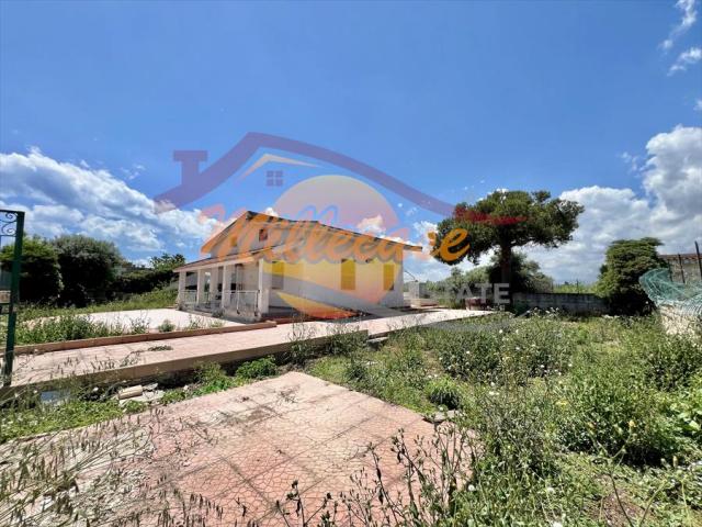 Appartamenti in Vendita - Villa in vendita a siracusa arenella