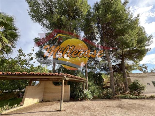 Appartamenti in Vendita - Villa bifamiliare in vendita a siracusa terrauzza, fanusa, plemmirio
