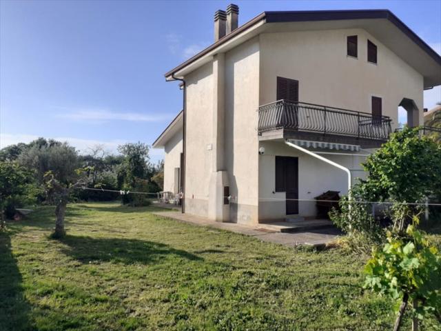 Appartamenti in Vendita - Villa in vendita a piane crati zona residenziale