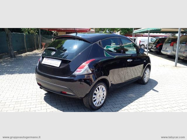 Auto - Lancia ypsilon 1.2 69 cv 5p. s&s gold