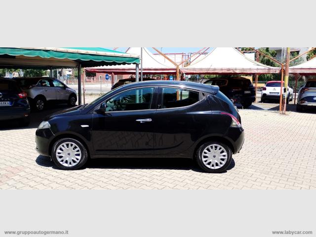 Auto - Lancia ypsilon 1.2 69 cv 5p. s&s gold