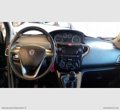 Auto - Lancia ypsilon 1.2 69 cv 5p. s&s gold