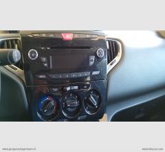 Auto - Lancia ypsilon 1.2 69 cv 5p. s&s gold