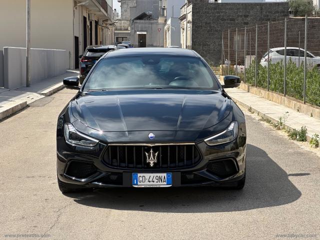 Auto - Maserati ghibli v6 diesel 275 cv