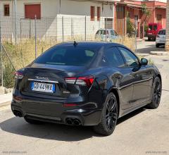 Auto - Maserati ghibli v6 diesel 275 cv