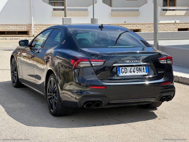 Auto - Maserati ghibli v6 diesel 275 cv