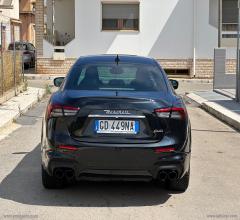 Auto - Maserati ghibli v6 diesel 275 cv