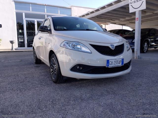 Auto - Lancia ypsilon 1.2 69 cv 5p. s&s platinum