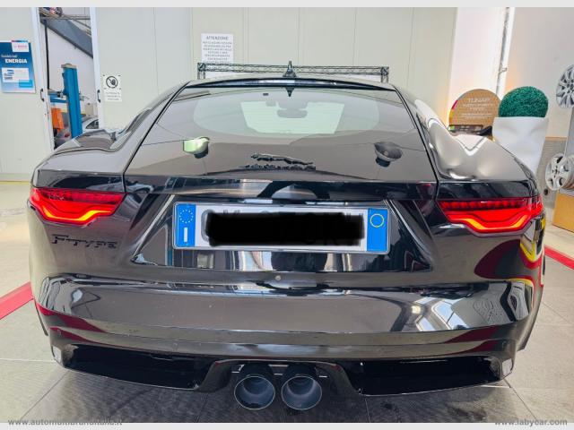 Auto - Jaguar f-type 2.0 aut. coupÃ© r-dynamic
