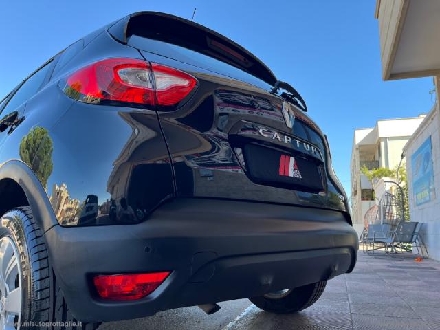Auto - Renault captur 1.5 dci 8v 90 cv s&s live