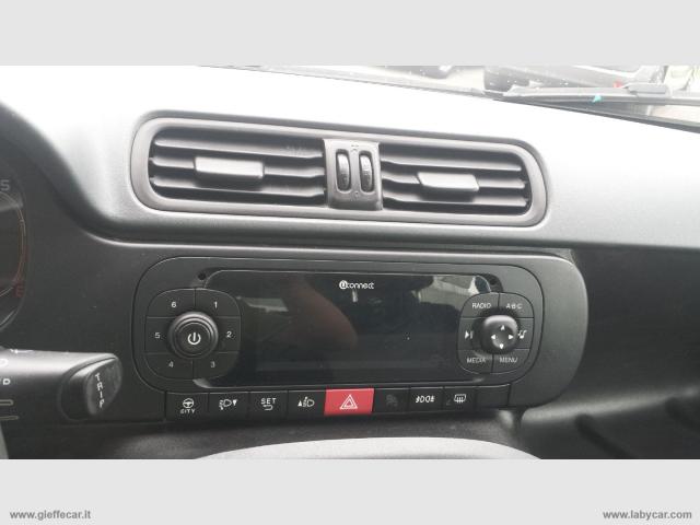 Auto - Fiat panda 1.2 lounge 5 posti