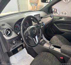 Auto - Mercedes-benz b 200 cdi automatic premium !tetto panoramico+gancio traino!