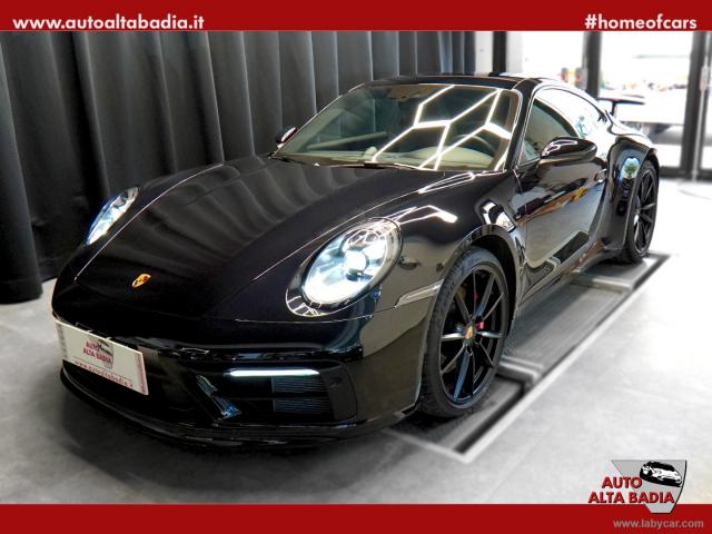 Auto - Porsche 911 carrera s