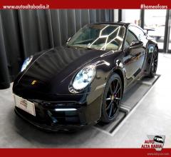 Auto - Porsche 911 carrera s