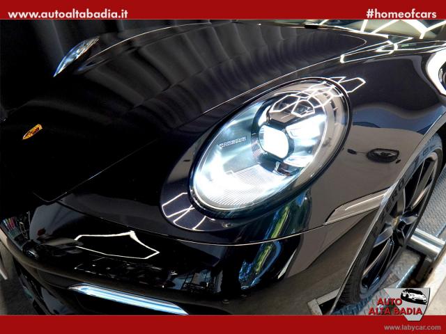 Auto - Porsche 911 carrera s