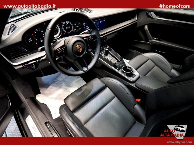Auto - Porsche 911 carrera s