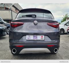 Auto - Alfa romeo stelvio 2.2 t.diesel 190 cv at8 q4 exec.