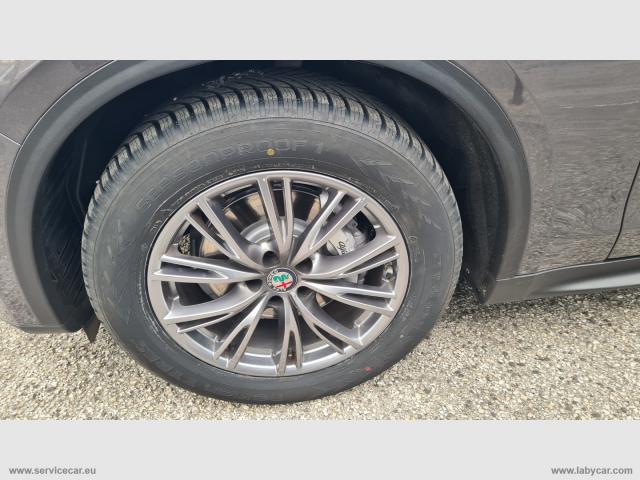 Auto - Alfa romeo stelvio 2.2 t.diesel 190 cv at8 q4 exec.