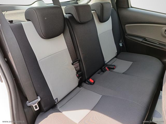 Auto - Toyota yaris 1.5 hybrid 5p. active