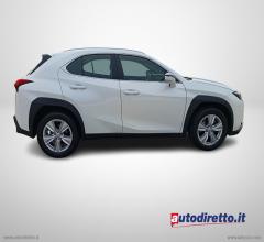 Auto - Lexus ux 250h hybrid business