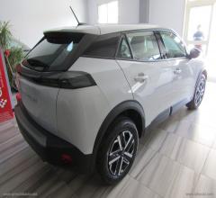 Auto - Peugeot 2008 puretech 100 s&s active
