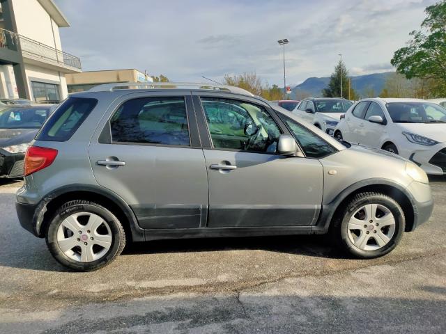 Auto - Fiat sedici 1.9 mjt 4x4 emotion