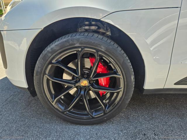Auto - Porsche macan 2.9 s