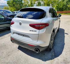 Auto - Alfa romeo stelvio 2.2 t.diesel 190cv at8 q4 sprint