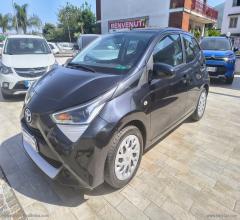 Auto - Toyota aygo connect 1.0 vvt-i 72cv 5p.x-bus.mmt