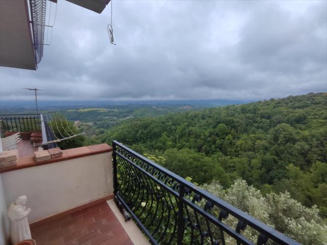 Appartamenti in Vendita - Appartamento in vendita a paterno calabro zona residenziale