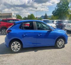 Auto - Opel corsa 1.2 edition