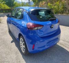 Auto - Opel corsa 1.2 edition