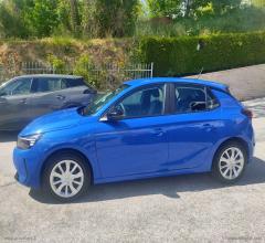 Auto - Opel corsa 1.2 edition