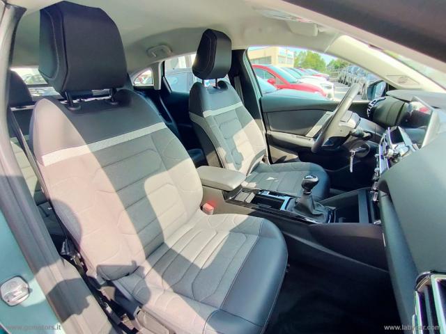 Auto - Citroen c4 puretech 130 s&s shine