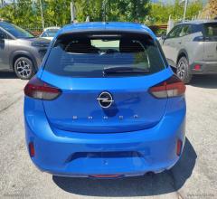 Auto - Opel corsa 1.2 edition