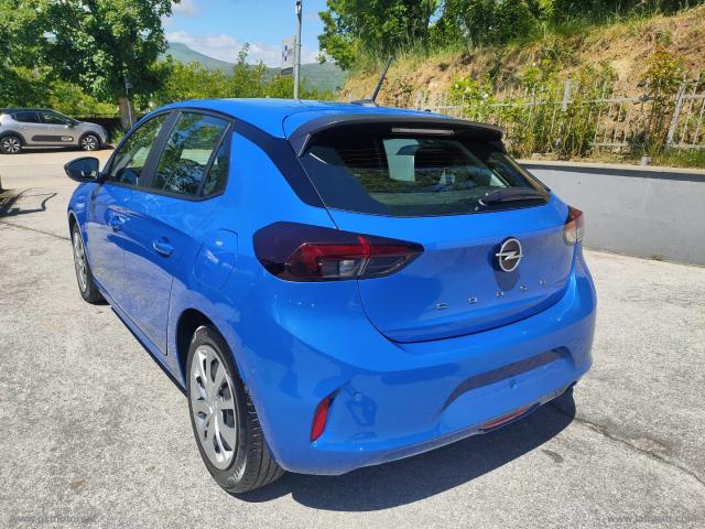 Auto - Opel corsa 1.2 edition